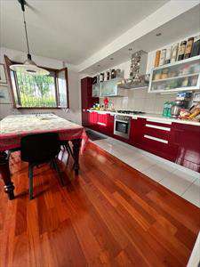 Foto Villa bifamiliare in Vendita, pi� di 6 Locali, 260 mq (GONZAGA)