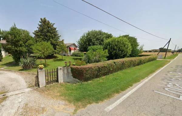 Foto Villa bifamiliare in vendita a Adria