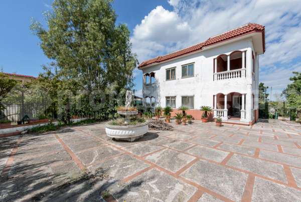 Foto Villa bifamiliare in vendita a Ercolano