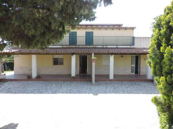Foto Villa bifamiliare in vendita a Santa Croce Camerina