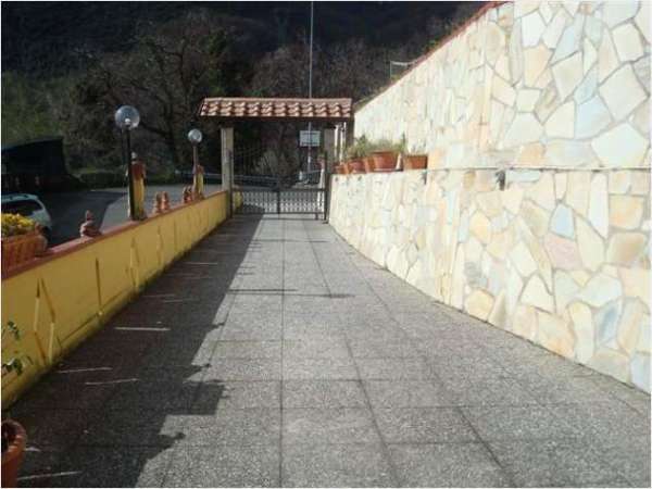 Foto villa Collina di Massa mq250 numero locali cinque