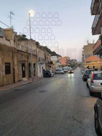Foto VILLA di 10 vani e di 230 mq (MESSINA) rif. 2VS17789