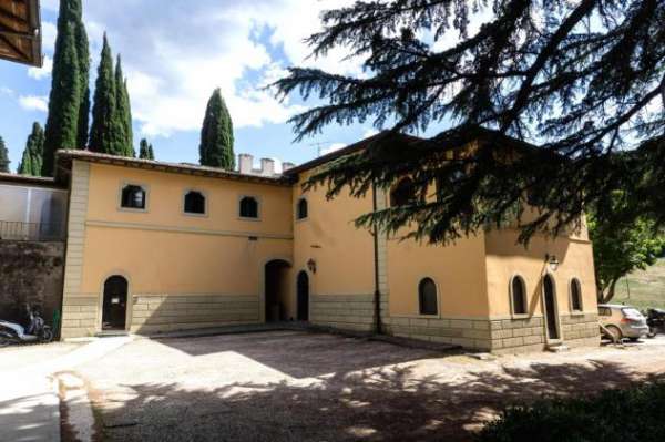 Foto VILLA di 10 vani e di 2400 mq (BORGO SAN LORENZO) rif. AAI818
