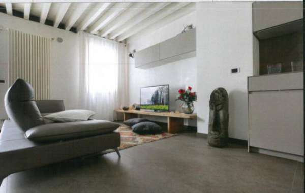 Foto Villa di 150 m con 5 locali in vendita a Castelfranco Veneto