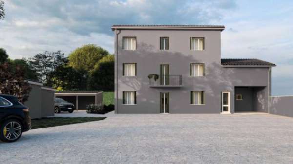 Foto Villa di 400 m con pi� di 5 locali e box auto doppio in vendita a Vicenza