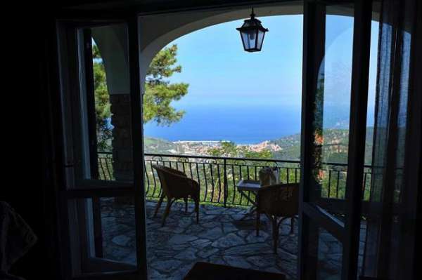 Foto VILLA di 6 vani e di 135 mq (MARCIANA MARINA) rif. 93_28