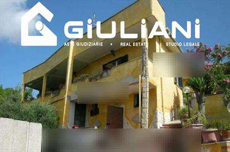 Foto Villa in Vendita, 5 Locali, 132 mq, Ardea