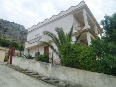 Foto Villa in Vendita, 5 Locali, 300 mq (SCIACCA)