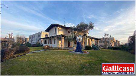 Foto Villa in Vendita, 5 Locali, 537 mq, Brescia