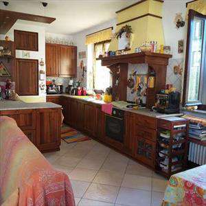 Foto Villa in Vendita, 6 Locali, 180 mq, Varese