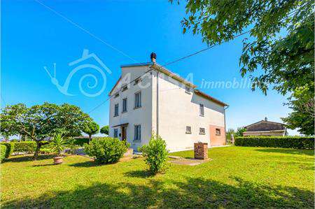 Foto Villa in Vendita, pi� di 6 Locali, 167 mq, Fidenza (Parola)