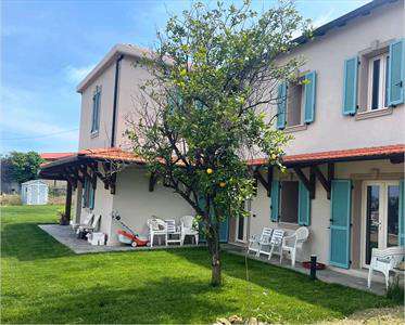Foto Villa in Vendita, pi� di 6 Locali, 256 mq, Sanremo