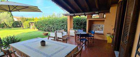 Foto Villa in Vendita, pi� di 6 Locali, 280 mq, Forte dei Marmi (Vitt