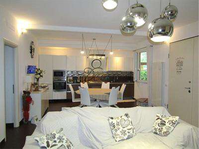 Foto Villa in Vendita, pi� di 6 Locali, 300 mq, Porcari