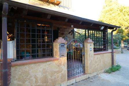 Foto Villa in Vendita, pi� di 6 Locali, 6 Camere, 350 mq (AGRIGENTO M