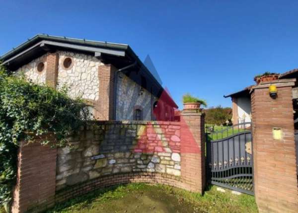 Foto Villa in vendita, Via Rudiano, Chiari