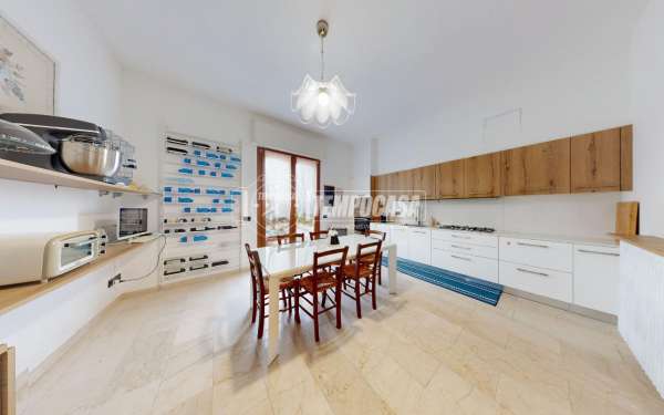 Foto Villa in vendita a Abbiategrasso