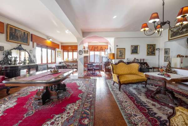 Foto Villa in vendita a Aci Catena