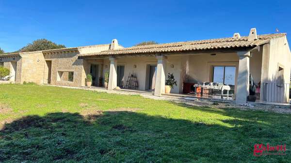 Foto Villa in vendita a Aglientu