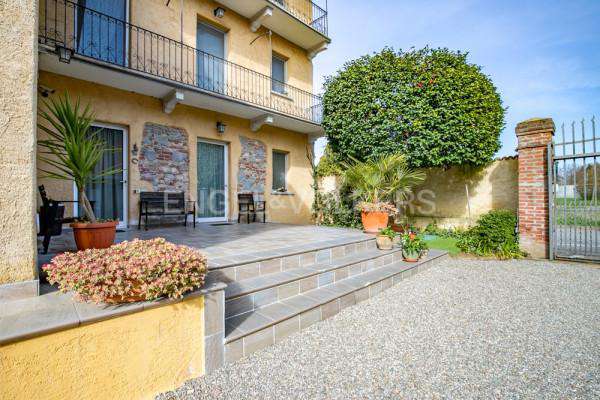 Foto Villa in vendita a Agrate Conturbia