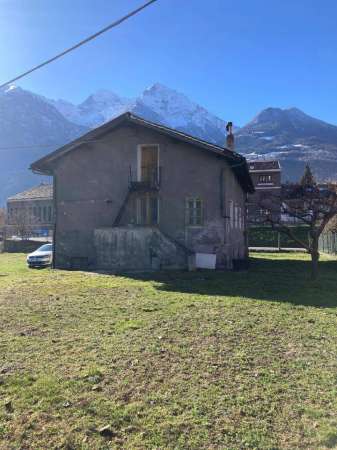 Foto Villa in vendita a Aosta