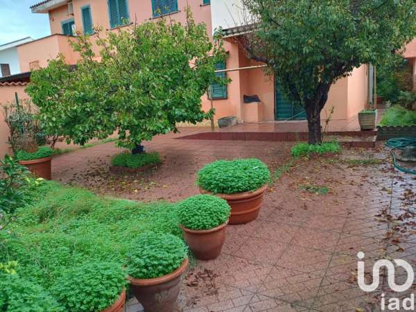 Foto Villa in vendita a Ardea