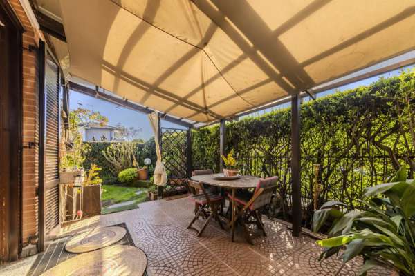 Foto Villa in vendita a Arese