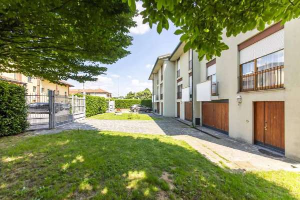 Foto Villa in vendita a Arese
