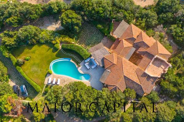 Foto Villa in vendita a Arzachena