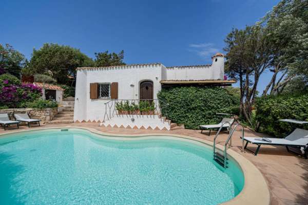 Foto Villa in vendita a Arzachena