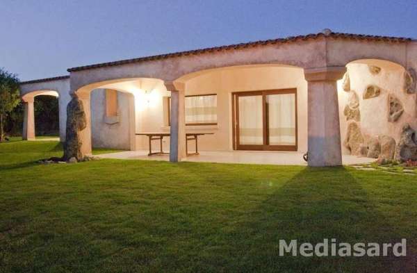 Foto Villa in vendita a Arzachena