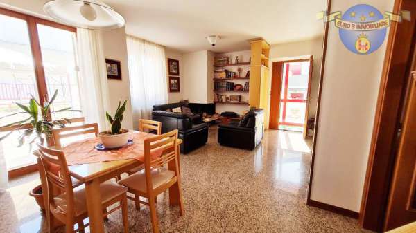 Foto VILLA in VENDITA a ASCOLI PICENO