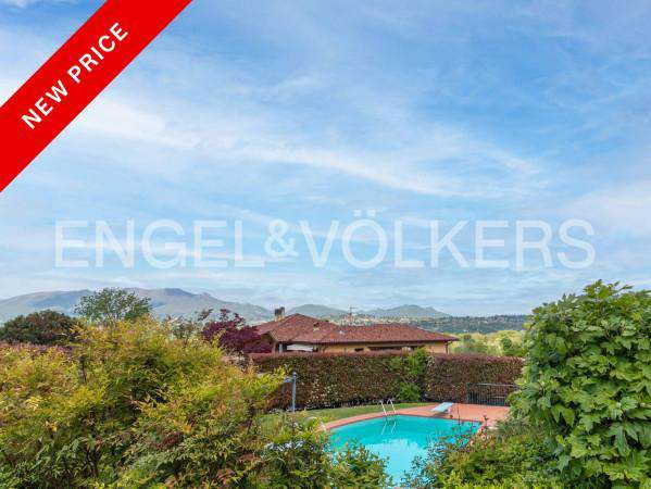 Foto Villa in vendita a Azzate