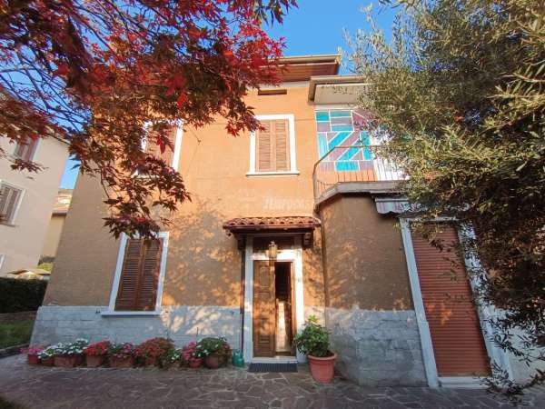Foto Villa in vendita a Bergamo