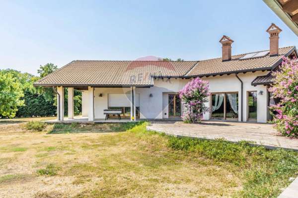 Foto Villa in vendita a Boffalora Sopra Ticino