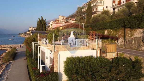 Foto Villa in vendita a Brenzone