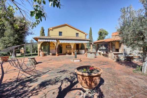 Foto Villa in vendita a Campiglia Marittima 300 mq  Rif: 1324766