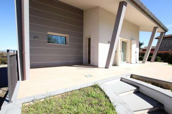 Foto Villa in vendita a Capannori