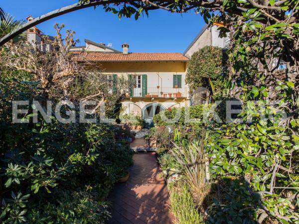 Foto Villa in vendita a Castelveccana