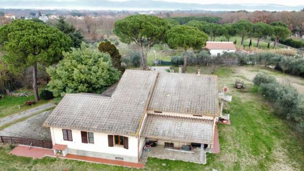 Foto Villa in vendita a Castiglione Del Lago