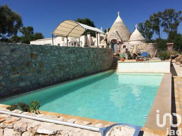 Foto Villa in vendita a Ceglie Messapica
