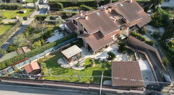 Foto Villa in vendita a Fiano Romano