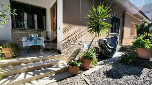 Foto Villa in vendita a Follonica