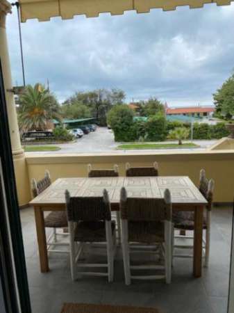 Foto Villa in vendita a Forte dei Marmi 545 mq  Rif: 1031625
