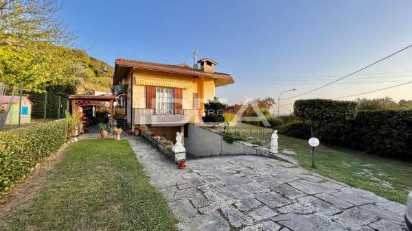 Foto Villa in vendita a Forte Dei Marmi