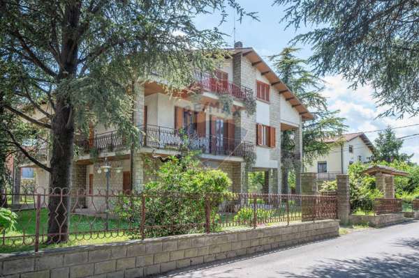 Foto Villa in vendita a Gualdo Tadino