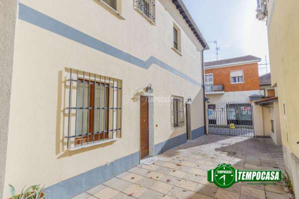 Foto Villa in vendita a Lacchiarella
