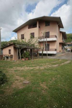 Foto Villa in vendita a Licciana Nardi