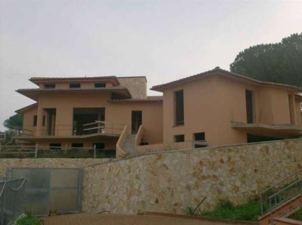 Foto Villa in vendita a Livorno