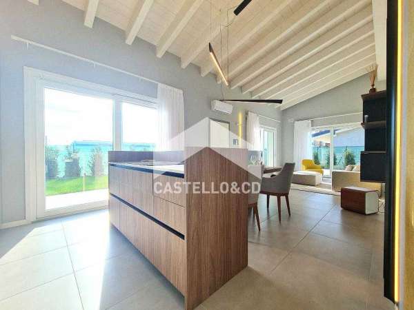 Foto Villa in Vendita a Lonato del Garda viale roma